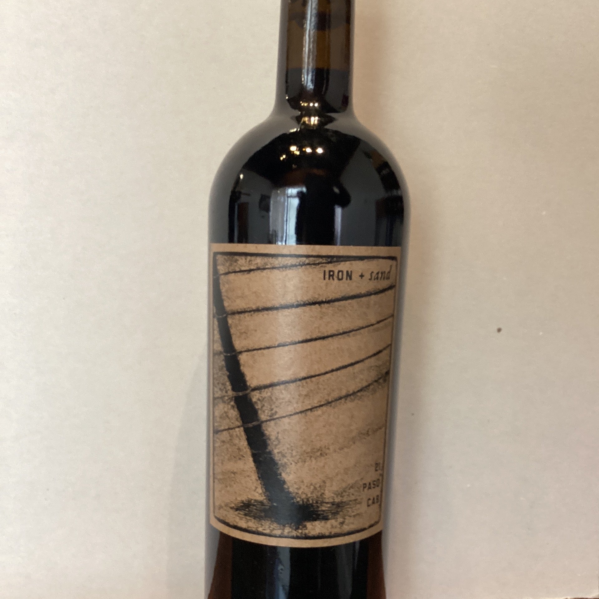 Iron + Sand - Cabernet Sauvignon - Red Wine - 2021 - 750ml